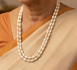 tulsi kanthi mala two rounds white